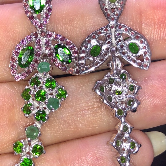 Exquisite Genuine Emerald Chrome Diopside Earrings - Picture 5 of 9